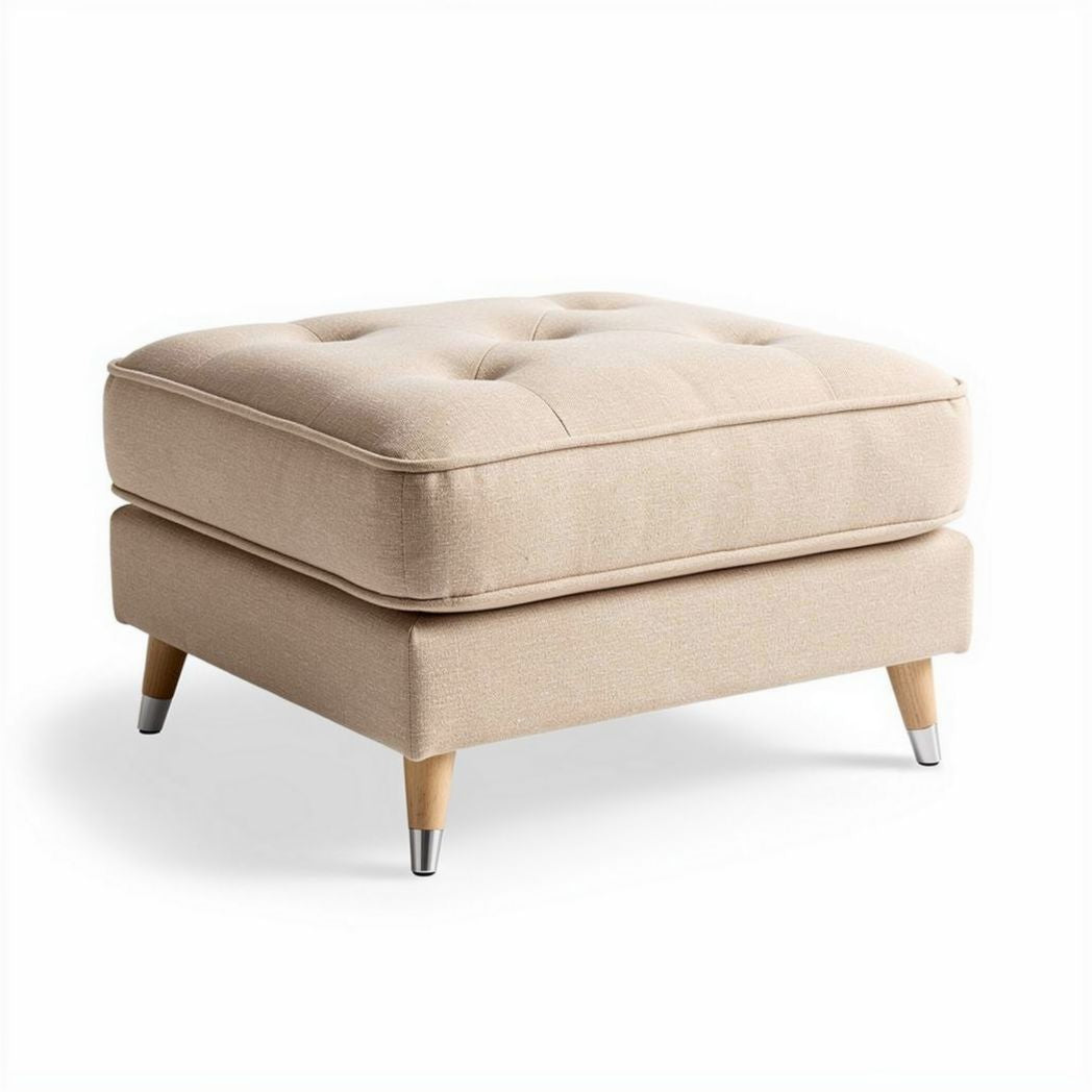 Pouf quadrato color beige in tessuto con gambe in legno 60 x 60 x 40cm